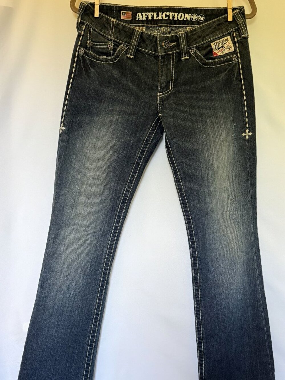 Affliction Bootcut Jeans Size 28 Dark Wash Embroidered Pocket Y2K Low Rise - Picture 2 of 8